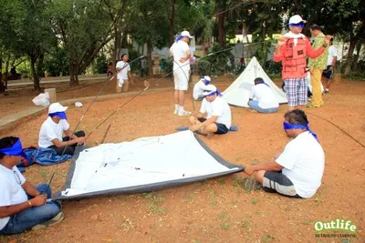 Bling folded tent pitching