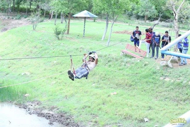 Team Outdoor Adventure Programs